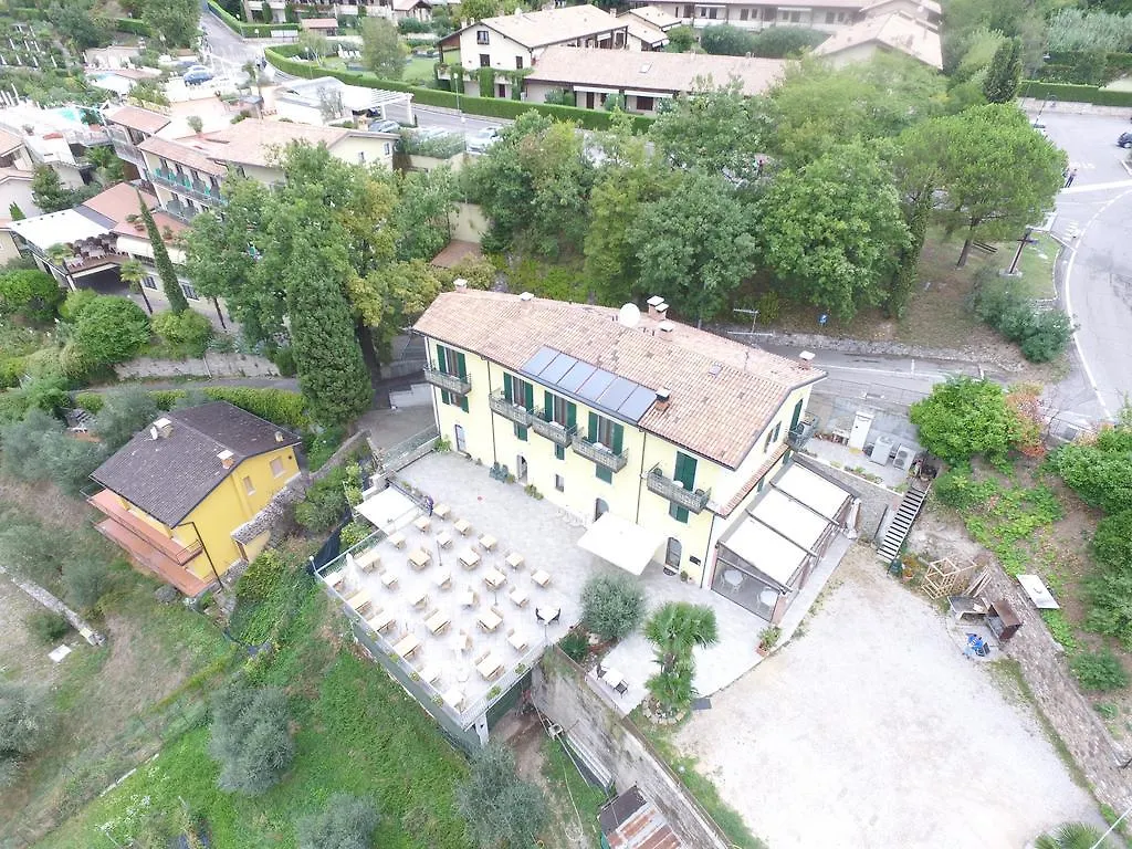 Affittacamere Battistoli Costermano Guest house