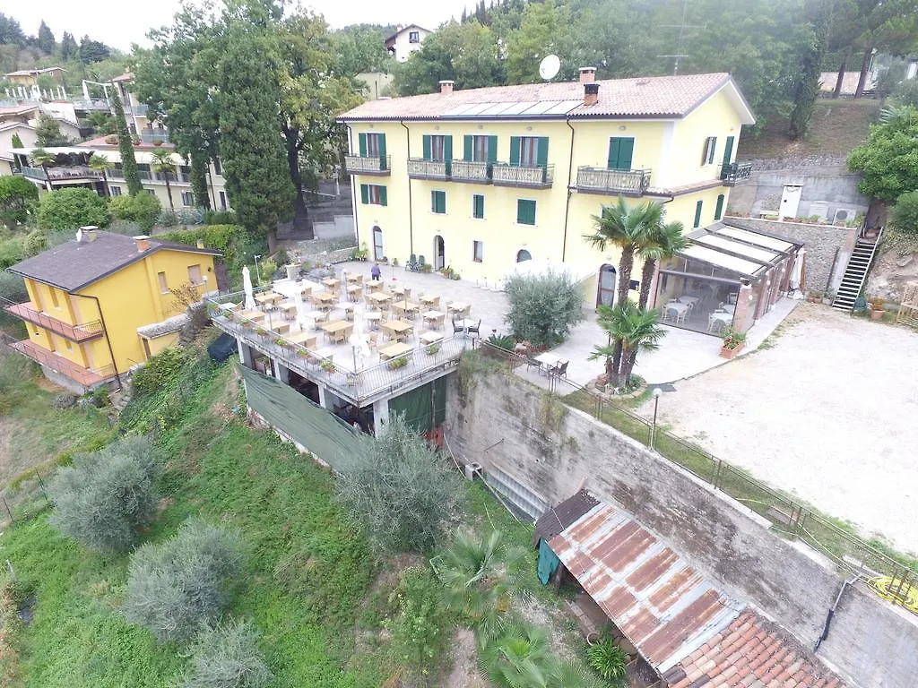 Affittacamere Battistoli Costermano