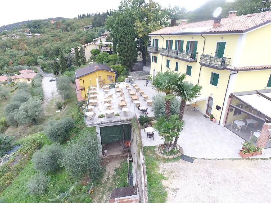 Affittacamere Battistoli Costermano 0*,